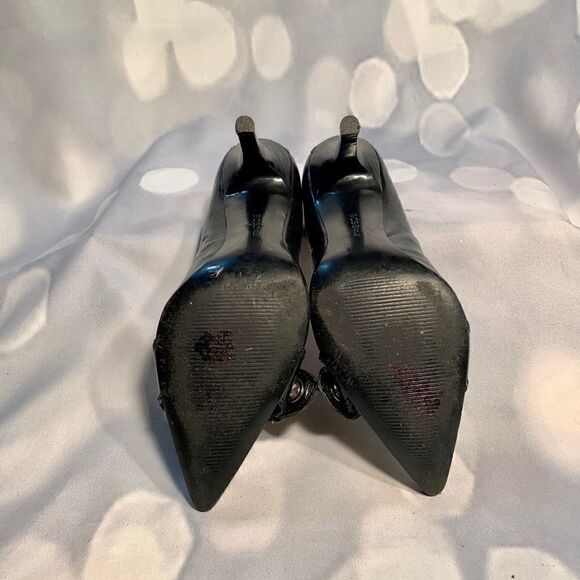 BCBGIRLS BLACK POINTED TOE WITH SILVER BUCKLE - Picture 8 of 8